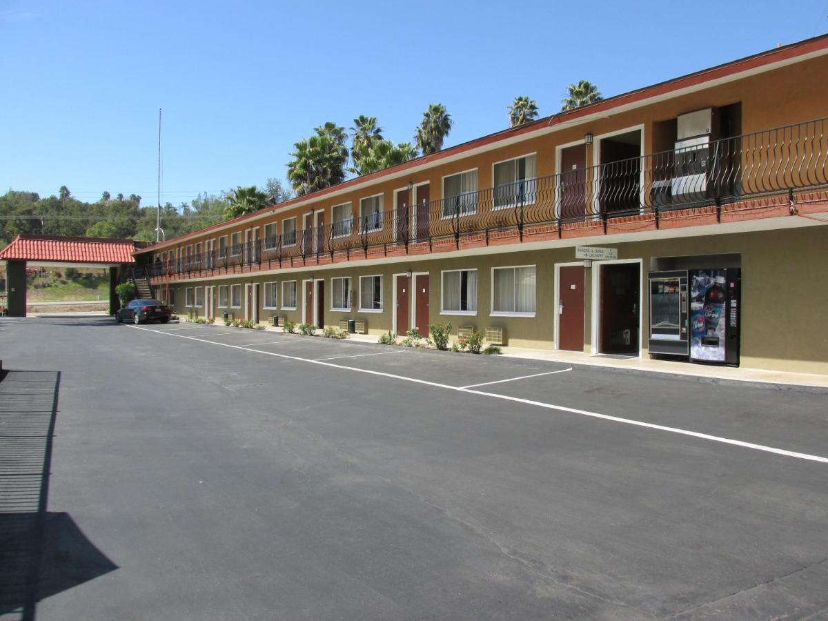 Escondido Lodge Luaran gambar